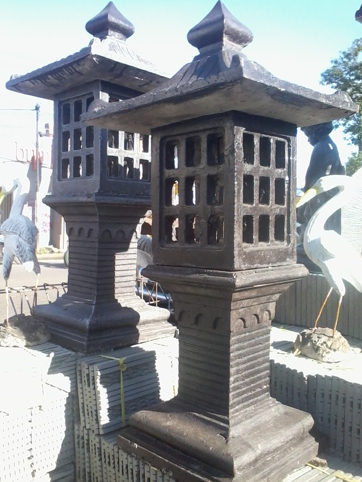 MANDIRI TAMAN: MANDIRI TAMAN : lampu taman