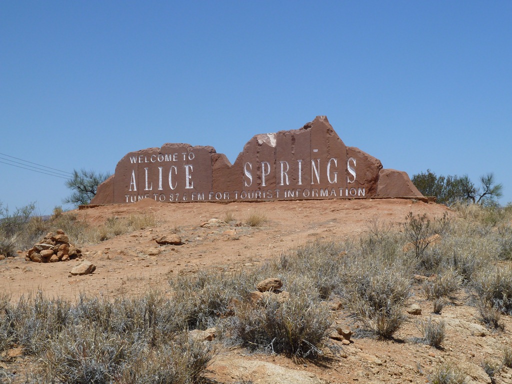 [Australia-Alice-Springs-12-October-2%255B2%255D.jpg]