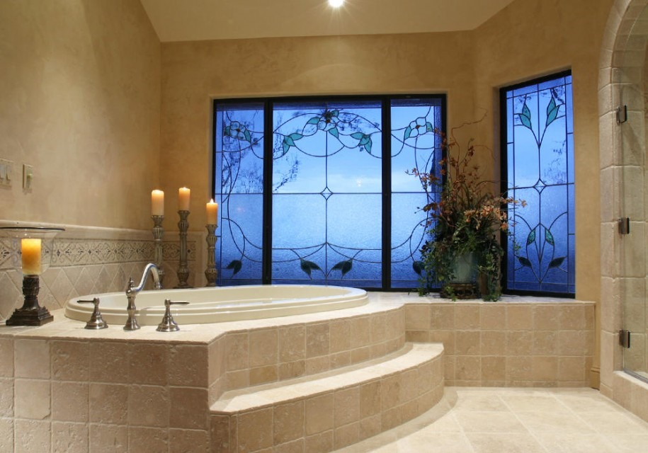 [Blue-Windows-Cream-Wall-Amazing-Bathrooms-with-Candles-915x640%255B5%255D.jpg]