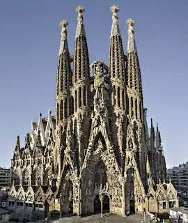 Vương cung thánh đường Thánh Gia / Sagrada Familia Basilica, Barcelona Vương cung thánh đường Thánh Gia / Sagrada Familia Basilica, Barcelona