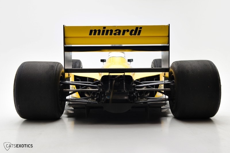 [1992-Minardi-F1-Racer-4%255B2%255D.jpg]