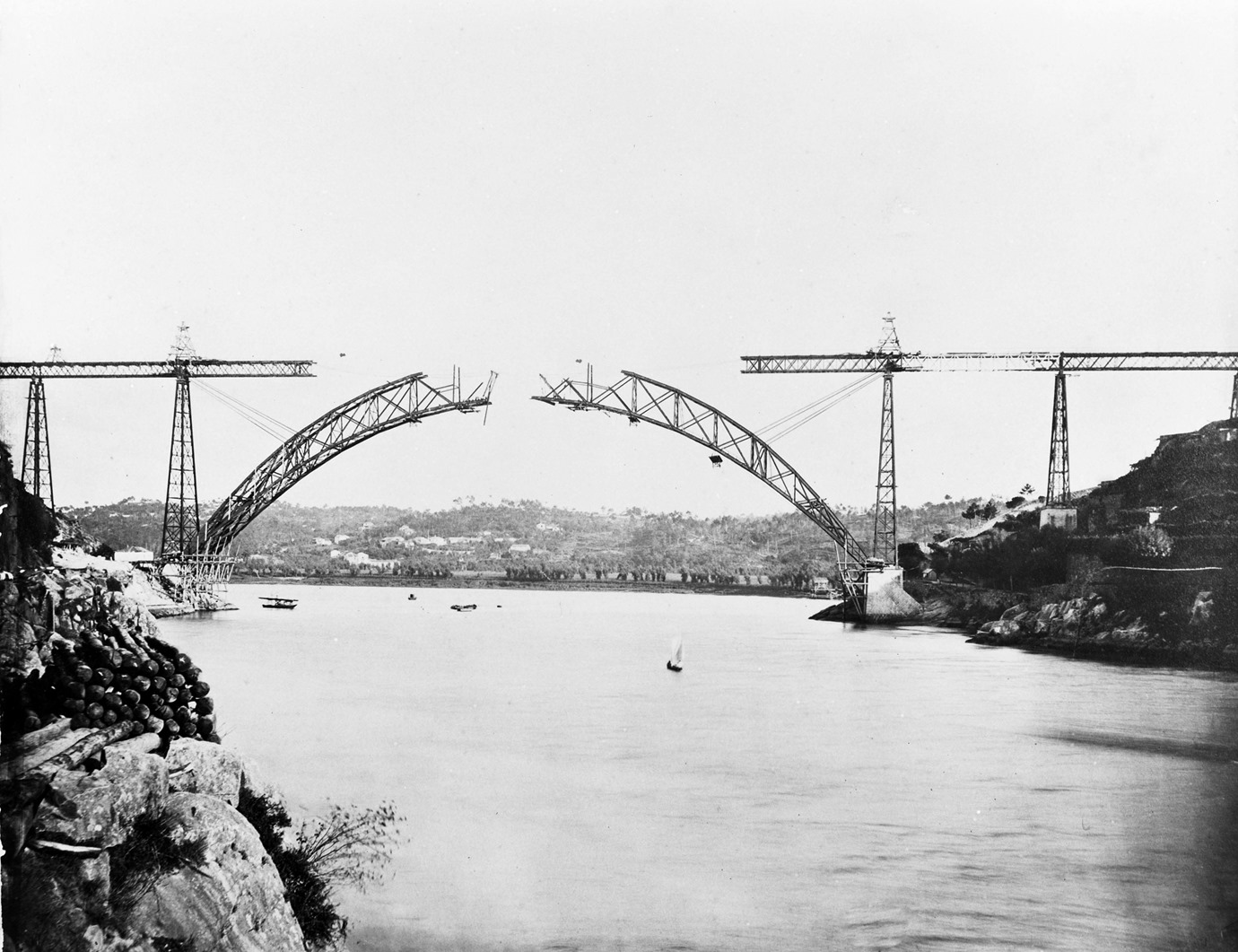 [Ponte-Maria-Pia.1.jpg]