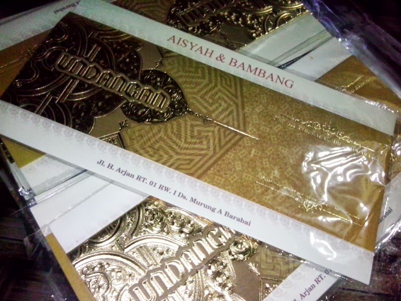 Produksi Undangan Hemat dan Banner Aisyah & Bambang 