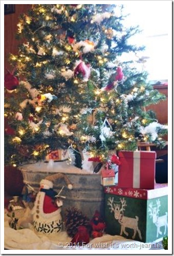 Christmas tree decorating 2014