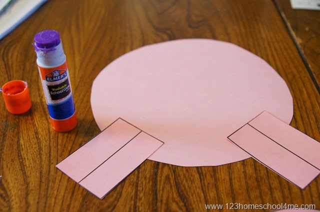 [Paste%2520shapes%2520to%2520make%2520a%2520paper%2520pig%2520craft%2520for%2520kids%255B4%255D.jpg]