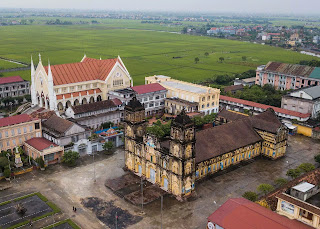 Vụ nhà thờ Bùi Chu: Bóng đến chân các bạn rồi kìa! Vụ nhà thờ Bùi Chu: Bóng đến chân các bạn rồi kìa!
