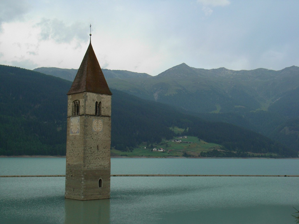 [Church%2520of%2520Lake%2520Reschen%255B3%255D.jpg]