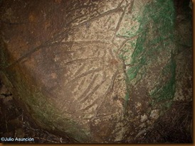 Cuevas de Artetxe - marcas en la roca - posibles grabados prehistóricos