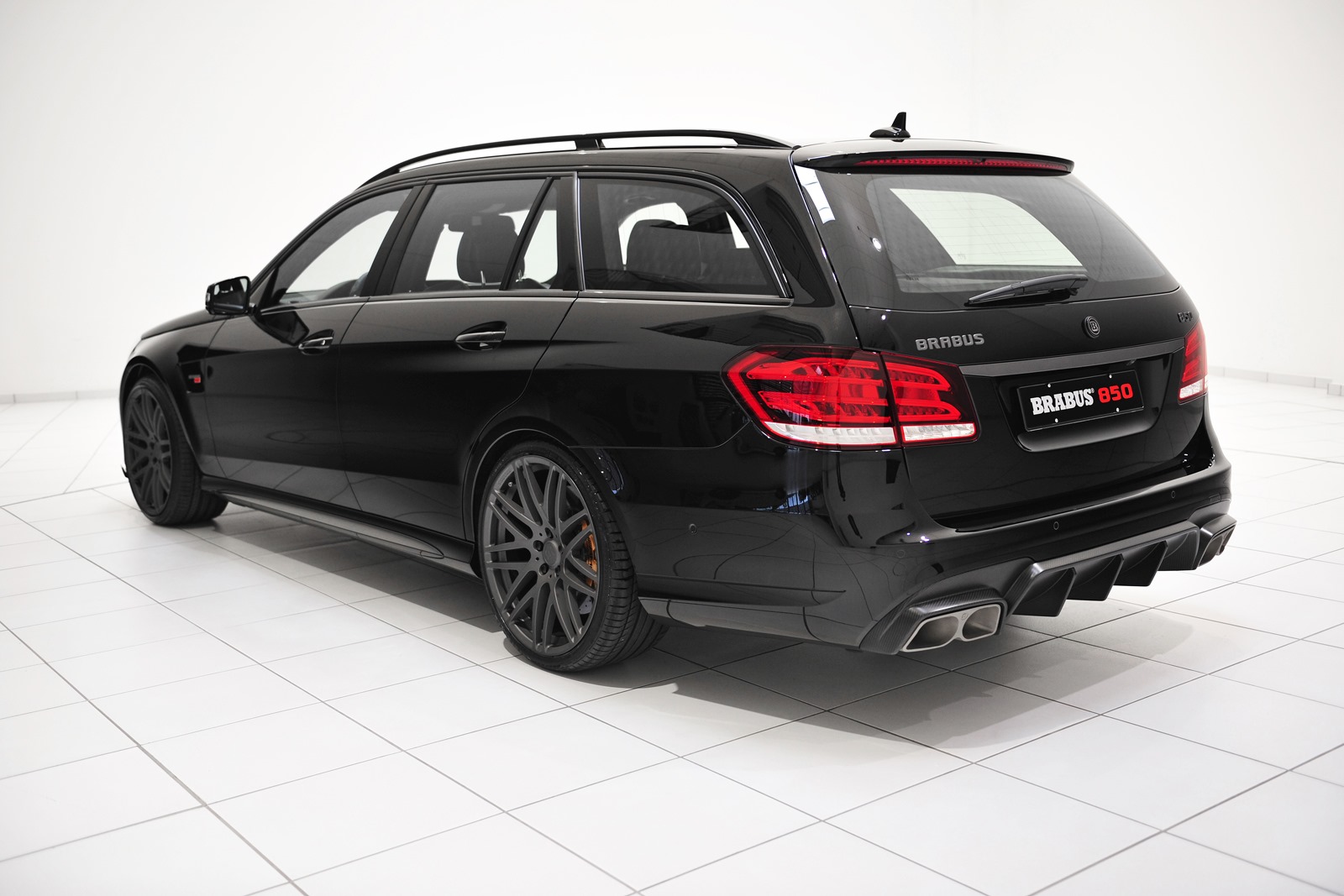 [Brabus-850-60-Biturbo-E-Class-8%255B3%255D.jpg]