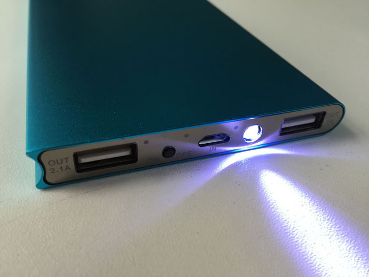 Sạc dự phòng super slim 12.000 mAh