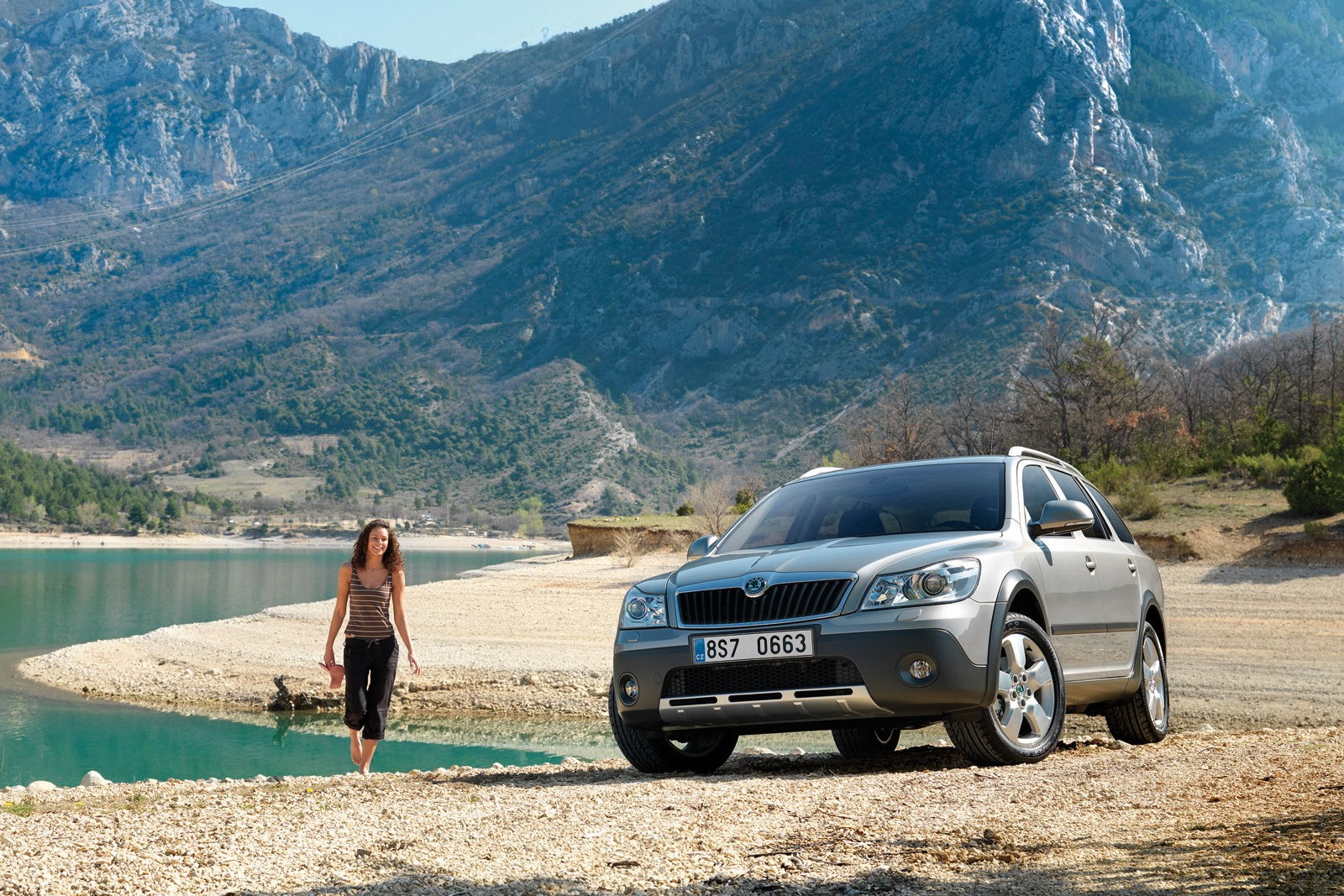 [2009-Skoda-Octavia-Scout-4%255B2%255D.jpg]