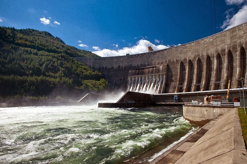 Sayano–Shushenskaya-Dam-1