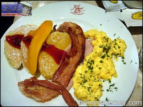 Figaro Breakfast Meals: Country Breakfast
