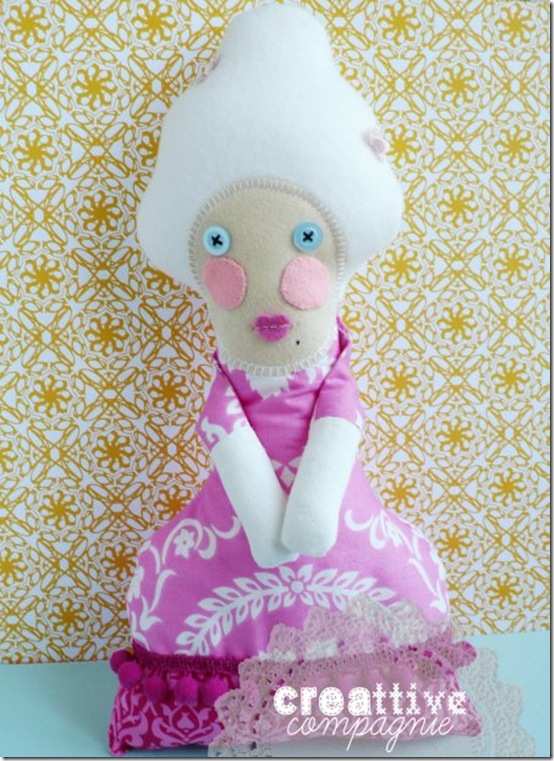 bambola Regina Marie Antoinette (2)