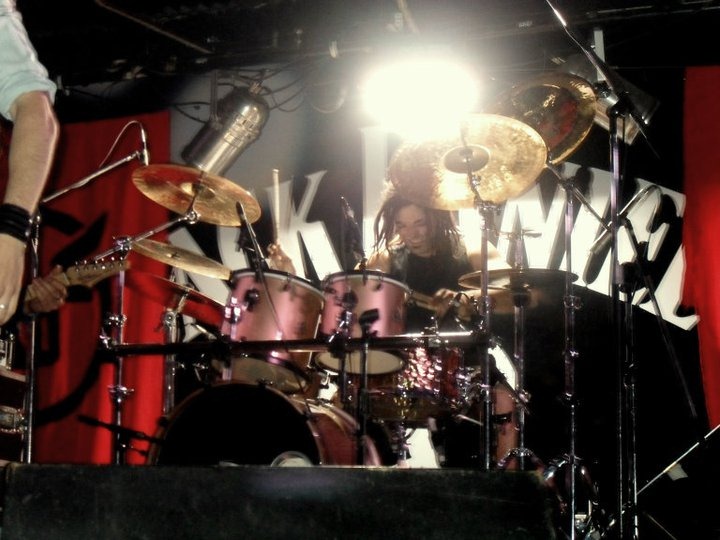 [33672_1684496915128_1318776343_1785239_7751029_n%255B4%255D.jpg]