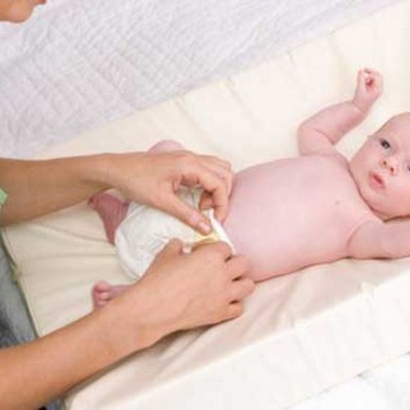 How to change a disposable diaper