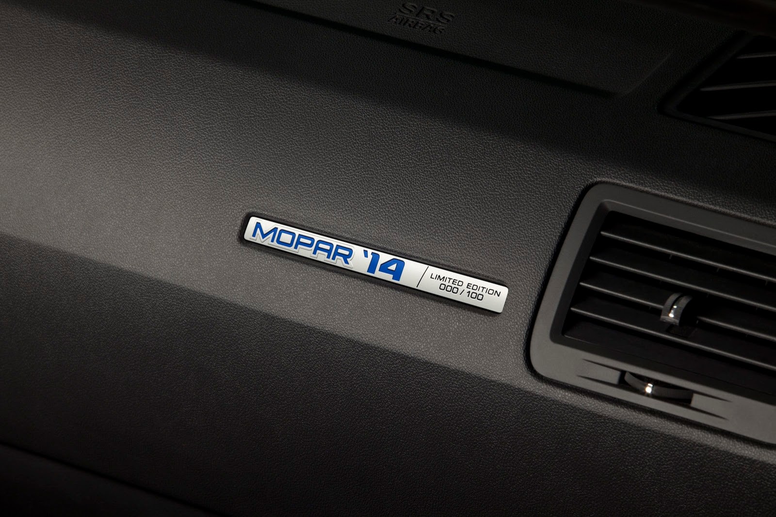 [Mopar-14-Challenger-8%255B2%255D.jpg]