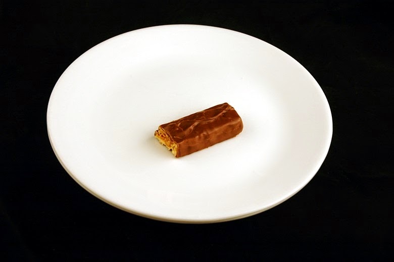 calories-in-a-snickers-chocolate-bar