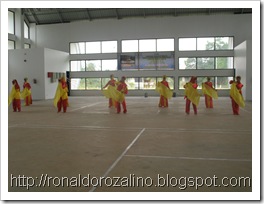 2.TARI SELENDANG-Pagelaran Karya Seni Tari III (PAKASERI III) Kelas XI IPA SMAN Pintar  2011 Berjalan Sukses dan Luar Biasa