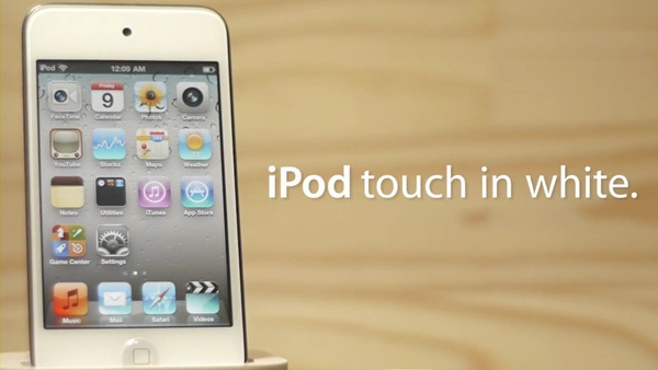  Chris Chang 在深圳旅遊時，意外地在一間麵食館發現了一台白色的 iPod Touch