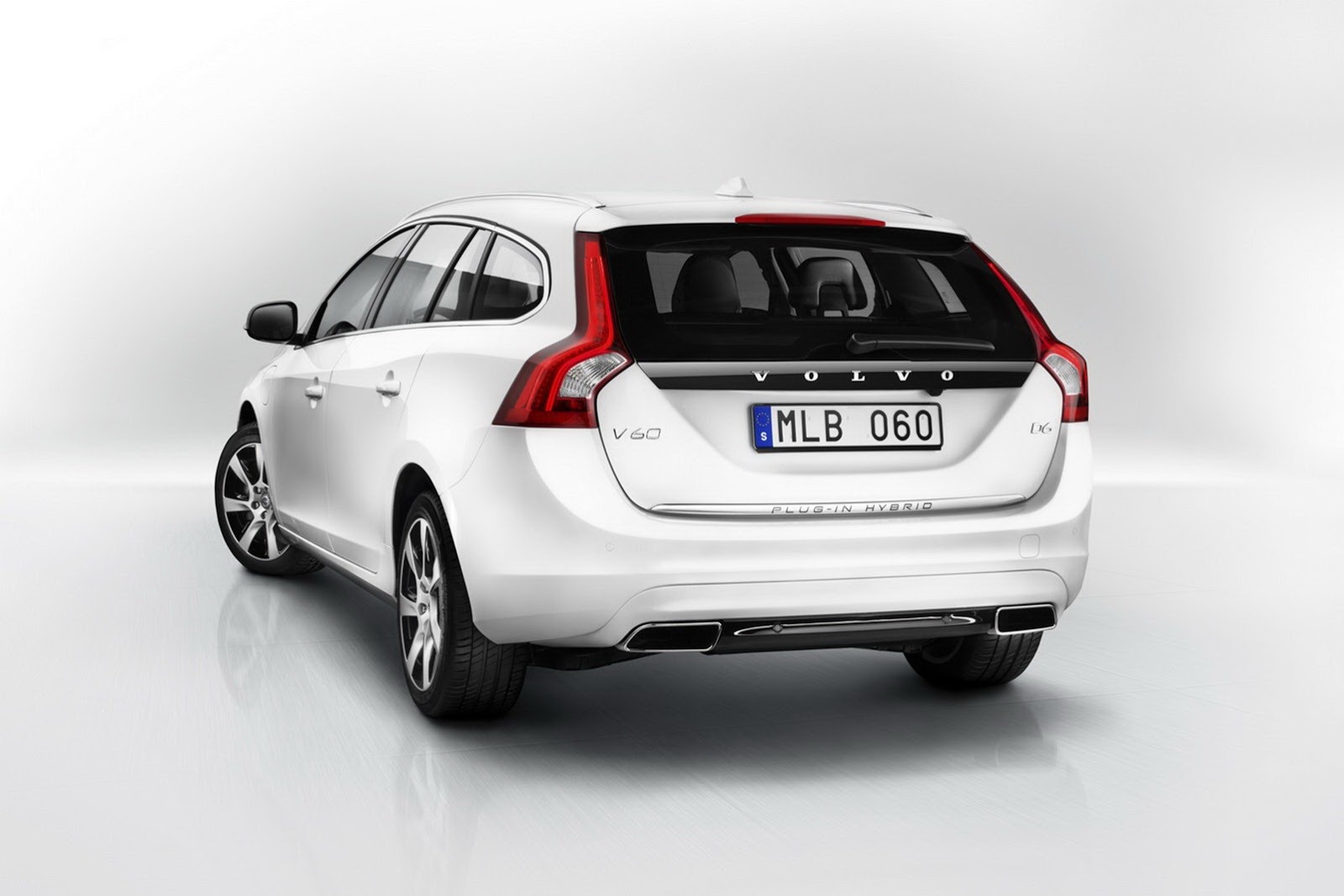 [Volvo-Cordless-Charging-8%255B2%255D.jpg]