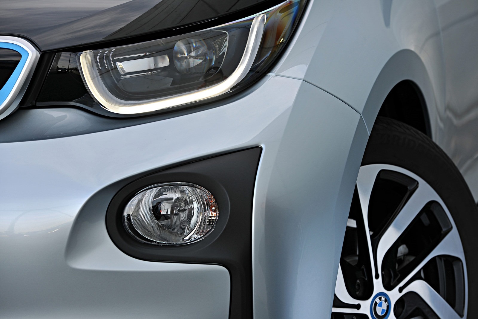 [2014-BMW-i3-11%255B2%255D.jpg]