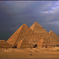 15.- Pirámides de Gizeh