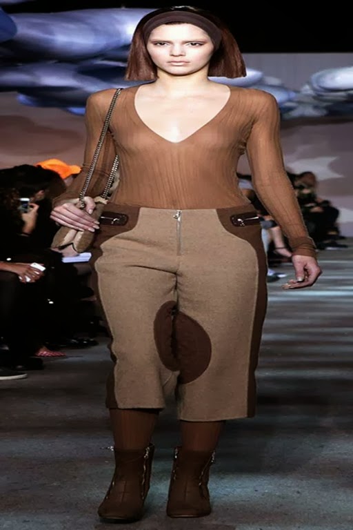 [Kendall-Jenner-Flashes-Nipple-At-New-York-Fashion-week--%25282%2529%255B5%255D.jpg]