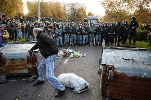 Фотографии беспорядков в Бирюлево