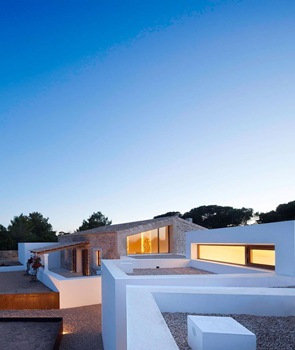 Casa Casa-reformada-por-Marià-Castelló