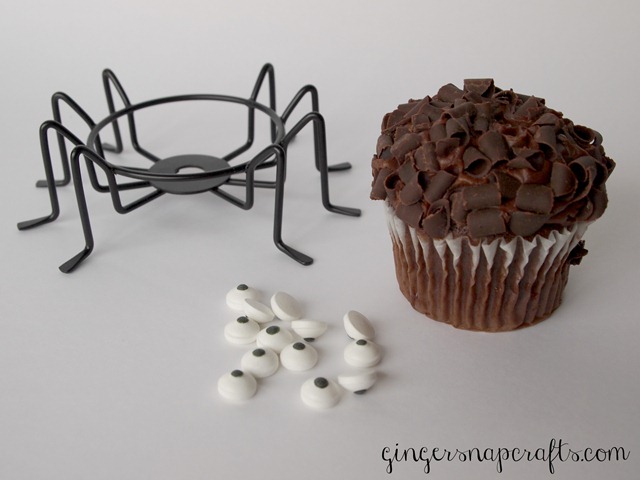 supplies to make a spider cupcake