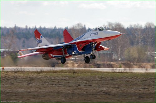 Рабочие будни пилотажных групп
