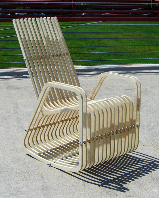 搖擺木製椅