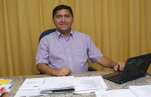 [H%25C3%2589LIO%2520BORGES%252C%2520%25C3%2589%2520CANDIDATO%2520EM%25202012%255B3%255D%255B3%255D.jpg]
