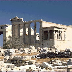 43.- Erecteion