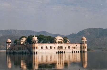 09. Jal Mahal - Jaipur.jpg