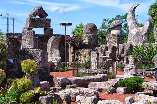 [coral_castle5%25282%2529%255B3%255D.jpg]