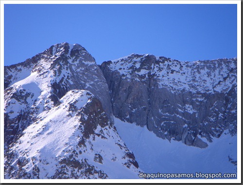 Intento al Corredor Nefropatia 200m D  90º (Pico Piedrafita 2965m, Pirineos) (Isra) 7543
