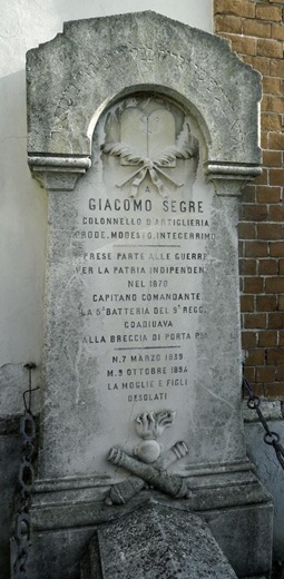 Tomba del capitano (colonnello Giacomo Segre), Cimitero di Chieri
