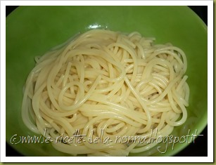 Spaghetti con sugo rosso piccante ai funghi (6)