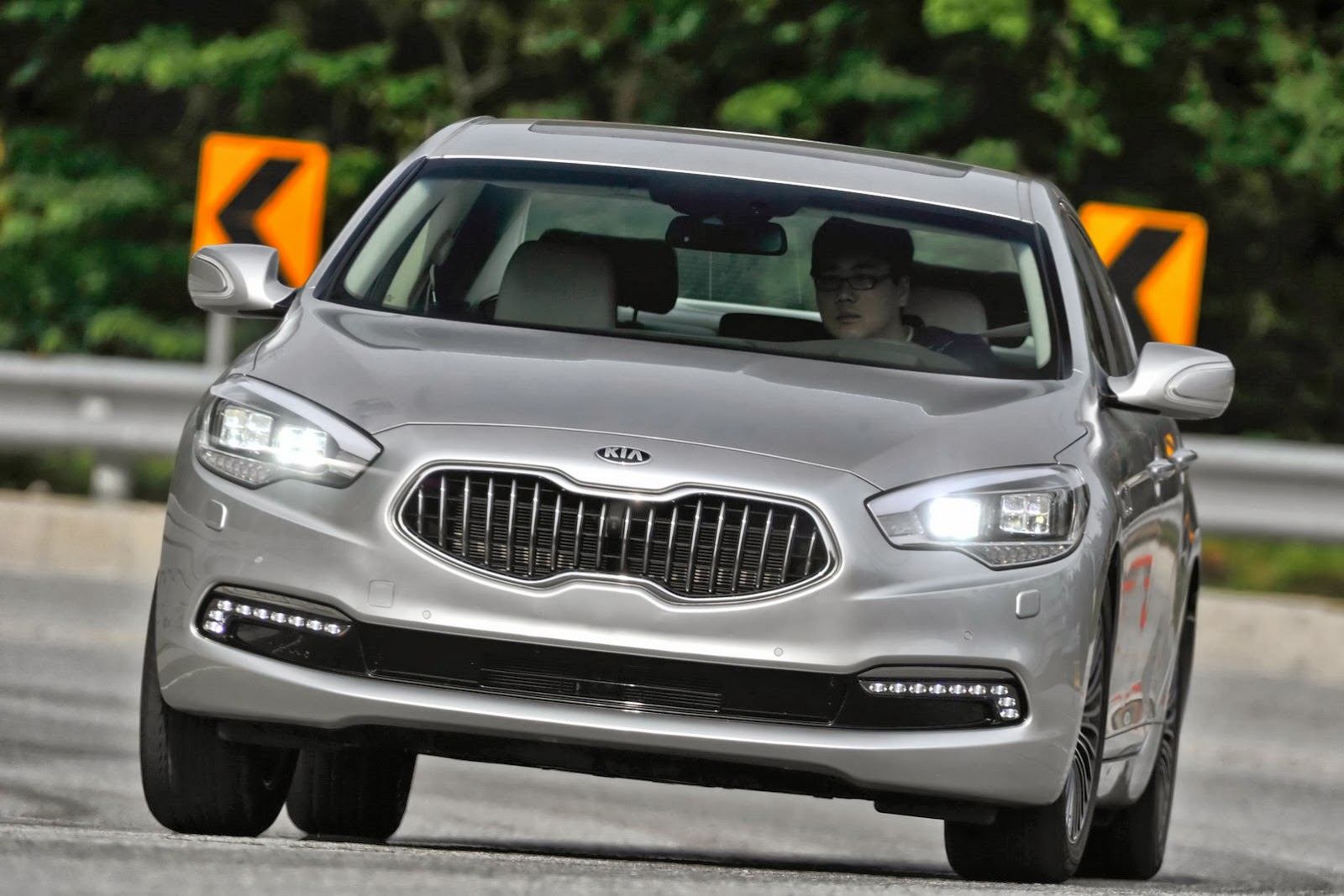 [Kia-K9-Quoris-1%255B2%255D.jpg]