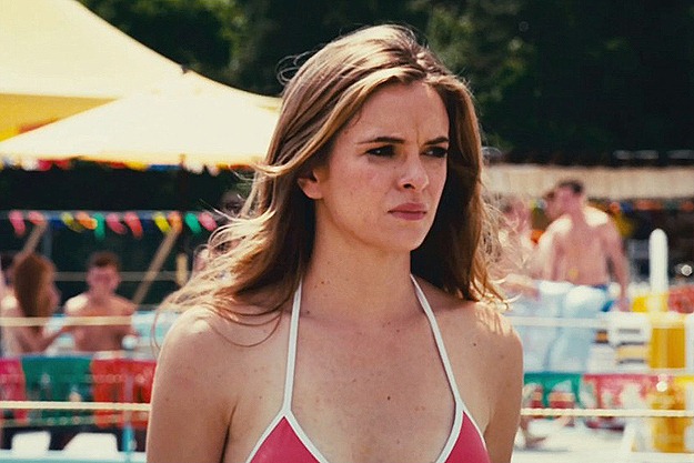 [danielle-panabaker-piranha-3dd-interview%255B5%255D.jpg]