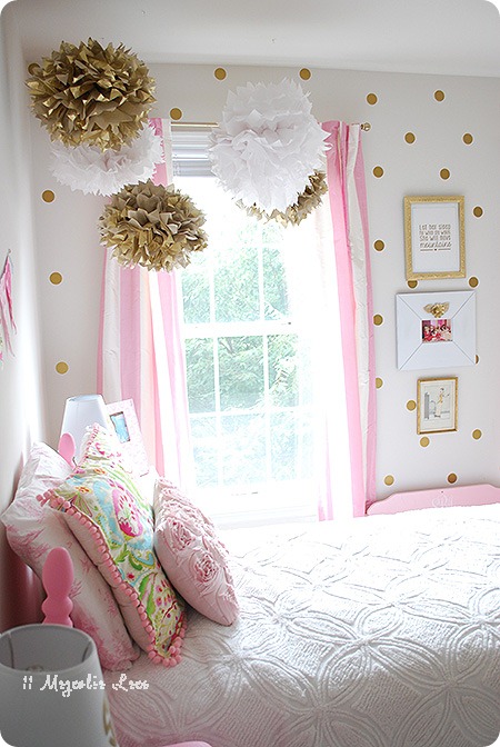 girls-room-pink-aqua-gold