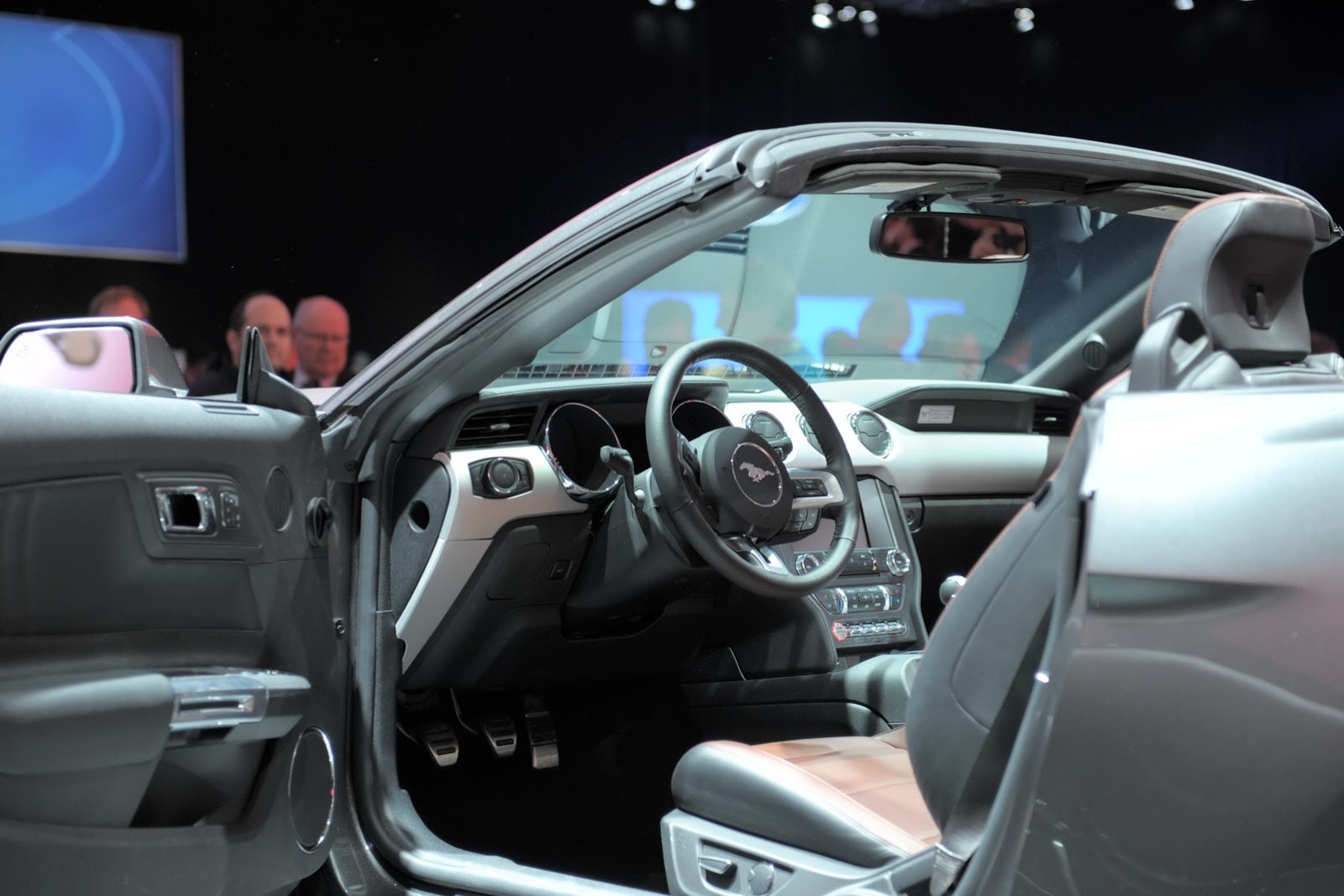 [2015-Ford-Mustang-Live-132%255B2%255D.jpg]