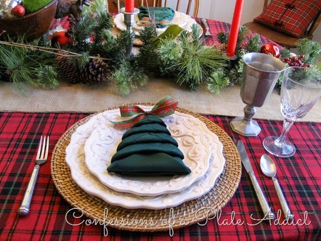 [CONFESSIONS%2520OF%2520A%2520PLATE%2520ADDICT%2520Pewter%2520and%2520Plaid%2520Christmas%2520Tablescape1%255B2%255D.jpg]