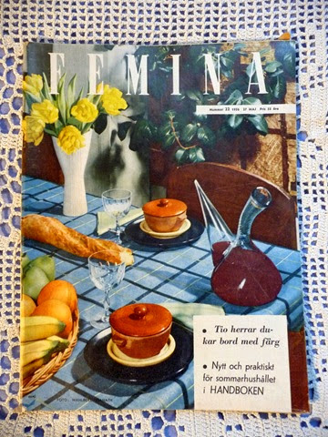 Tio herrar dukar bord med färg,  Femina nr 22, 1956