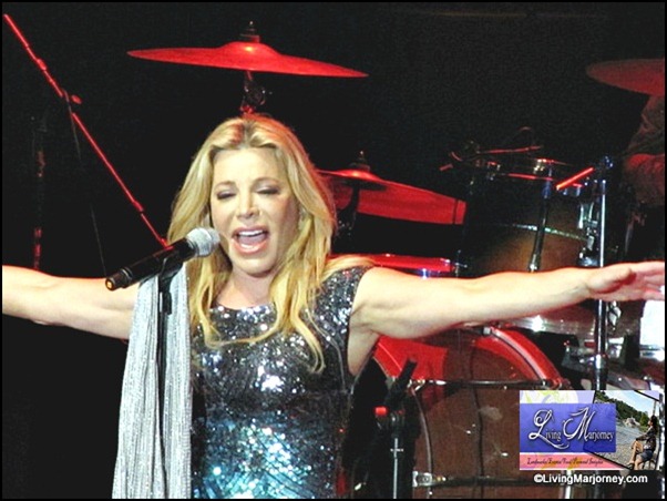B2B Conccert at the Mall of Asia ARENA: Taylor Dayne 