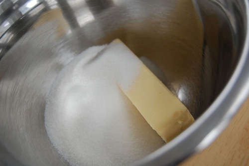 [Cream-Butter-and-Sugar%2520step%25202%255B4%255D.jpg]