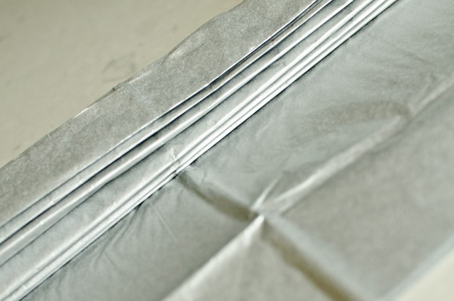 Tissue Paper Pom Poms | personallyandrea.com