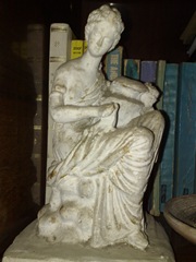 Statueta grecia antica facuta de Olga Chirila